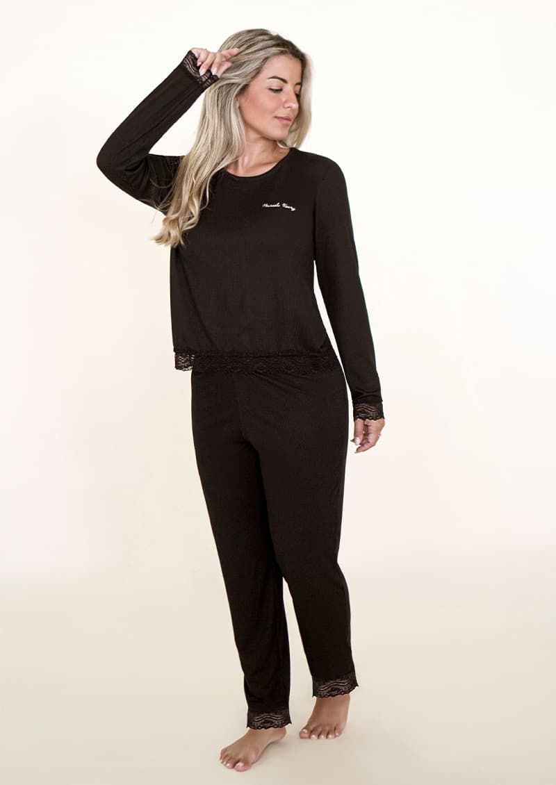 Conjunto pijama manga larga morley con puntilla completo - Marcela Koury